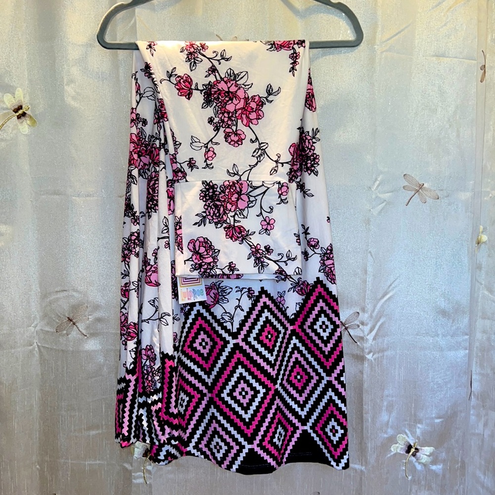 NWT Maxi skirt from LuLaRoe. Size Large.